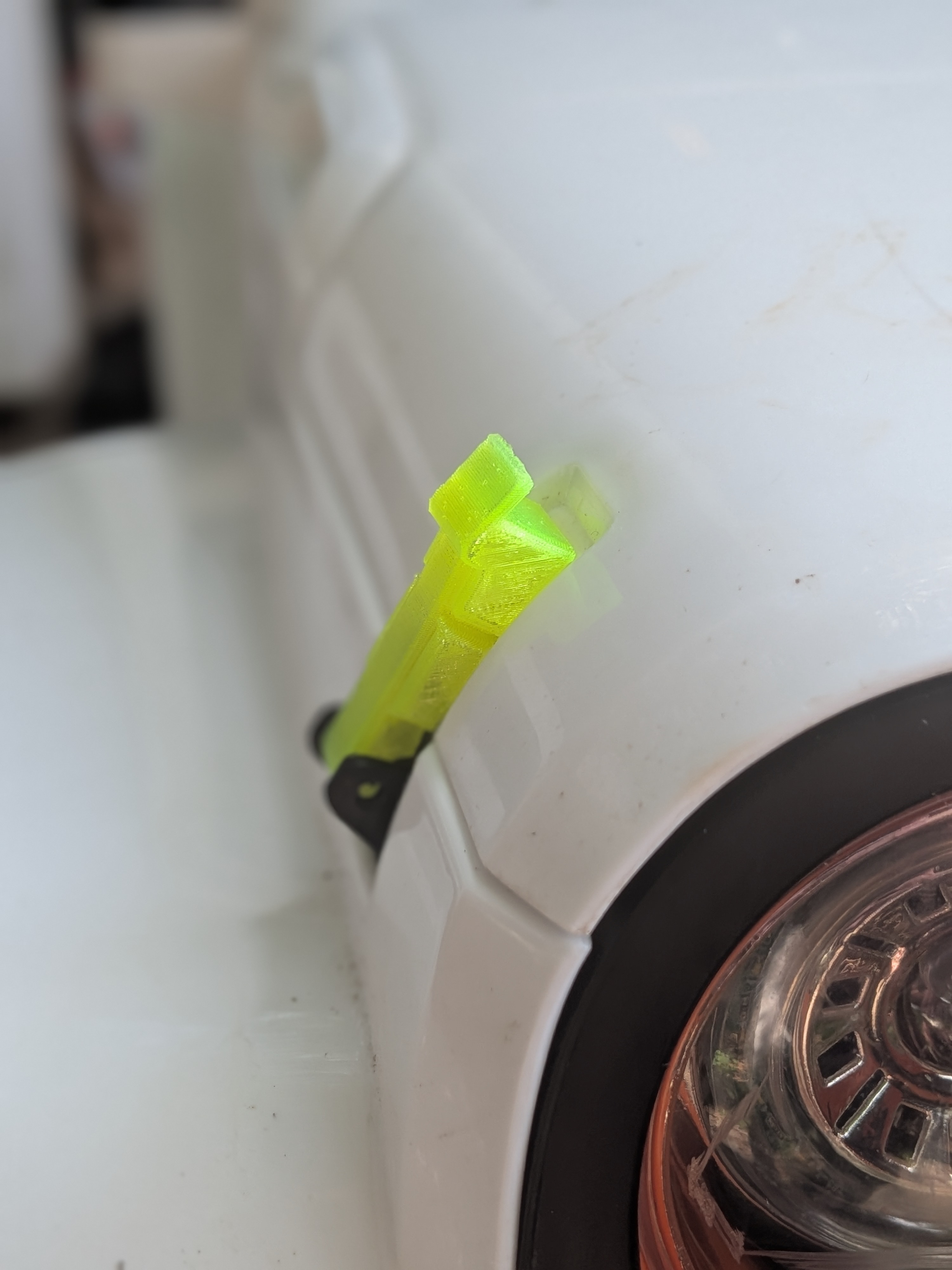 The printed replacement latch for the Jeep